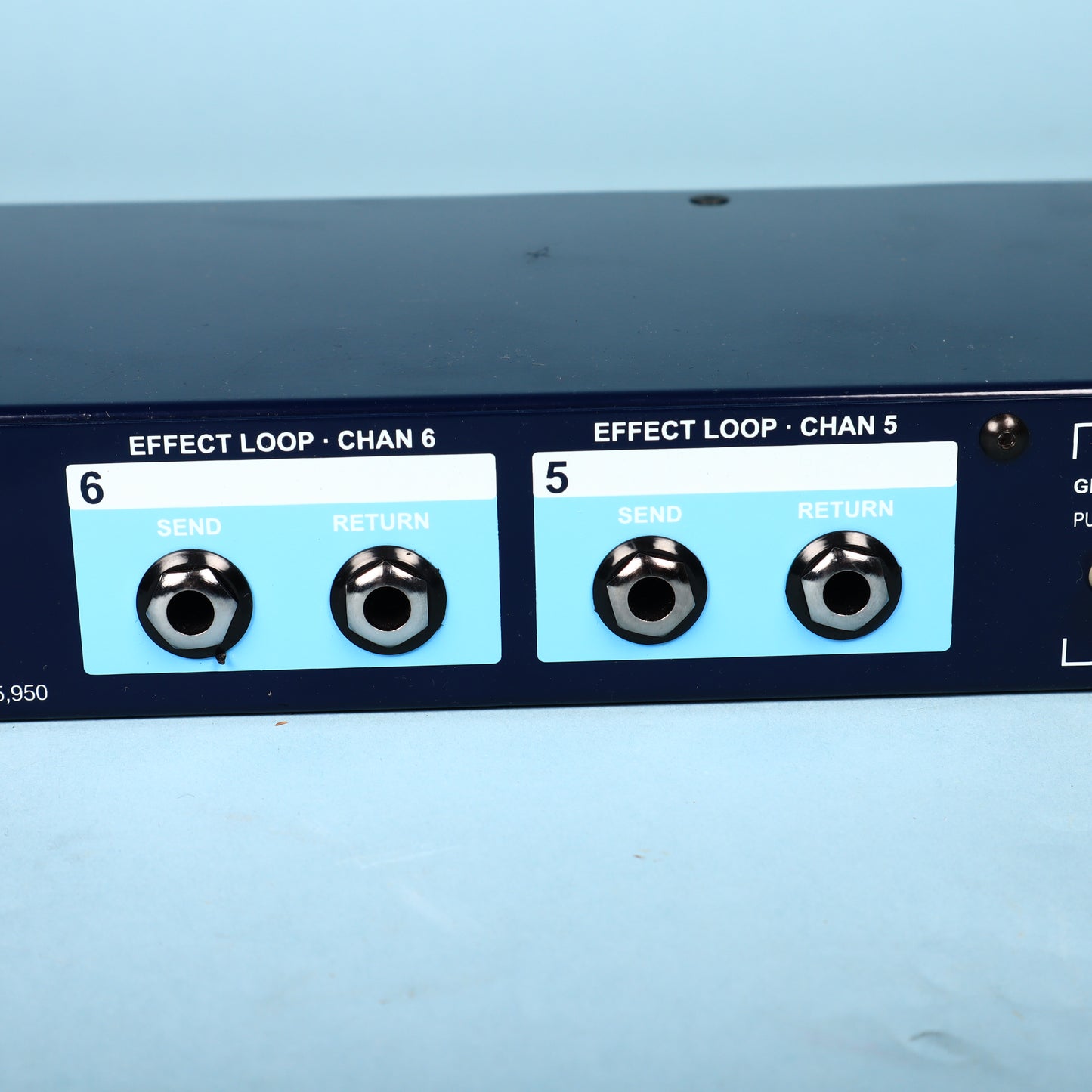 Radial Engineering JD7 Injector Guitar Signal Distribution System w/ Power