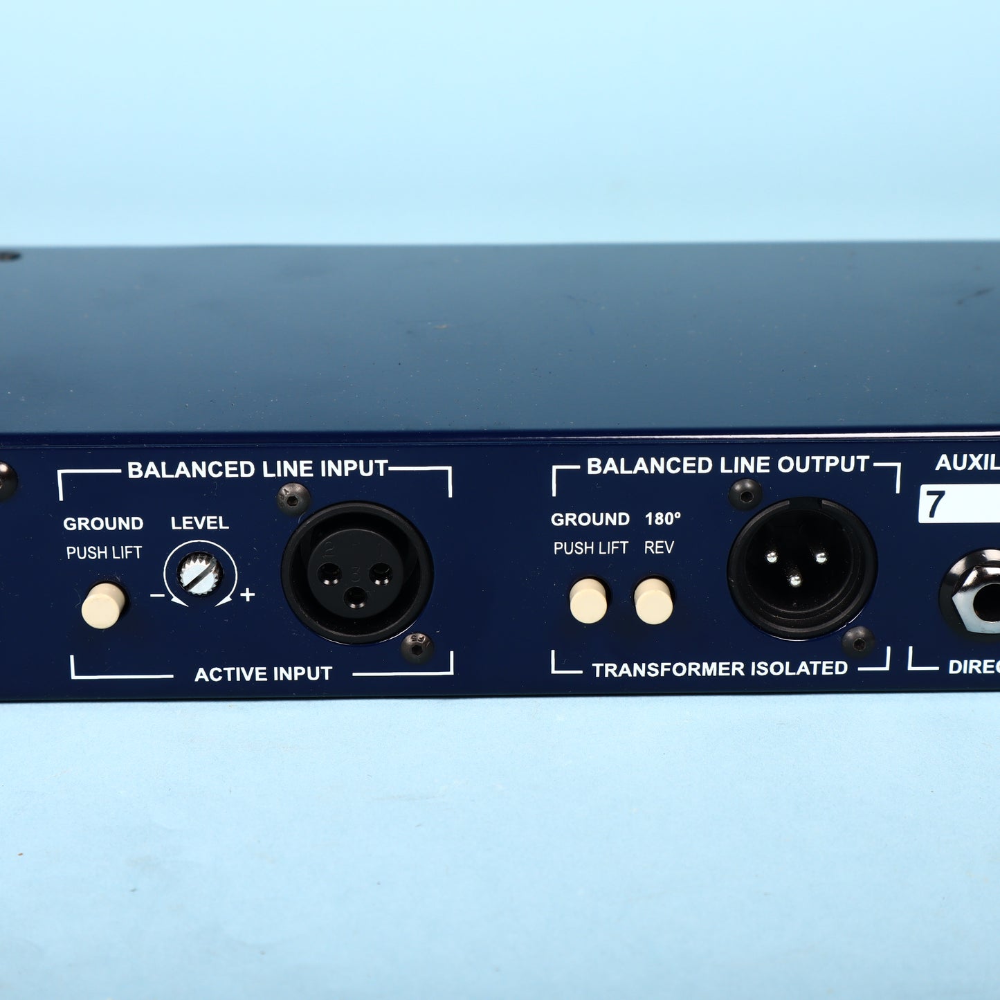 Radial Engineering JD7 Injector Guitar Signal Distribution System w/ Power
