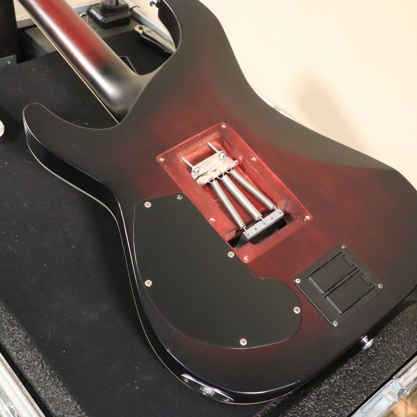 Schecter C-1 Platinum FR S Sustainiac w/ Floyd Rose Crimson Red Burst Satin