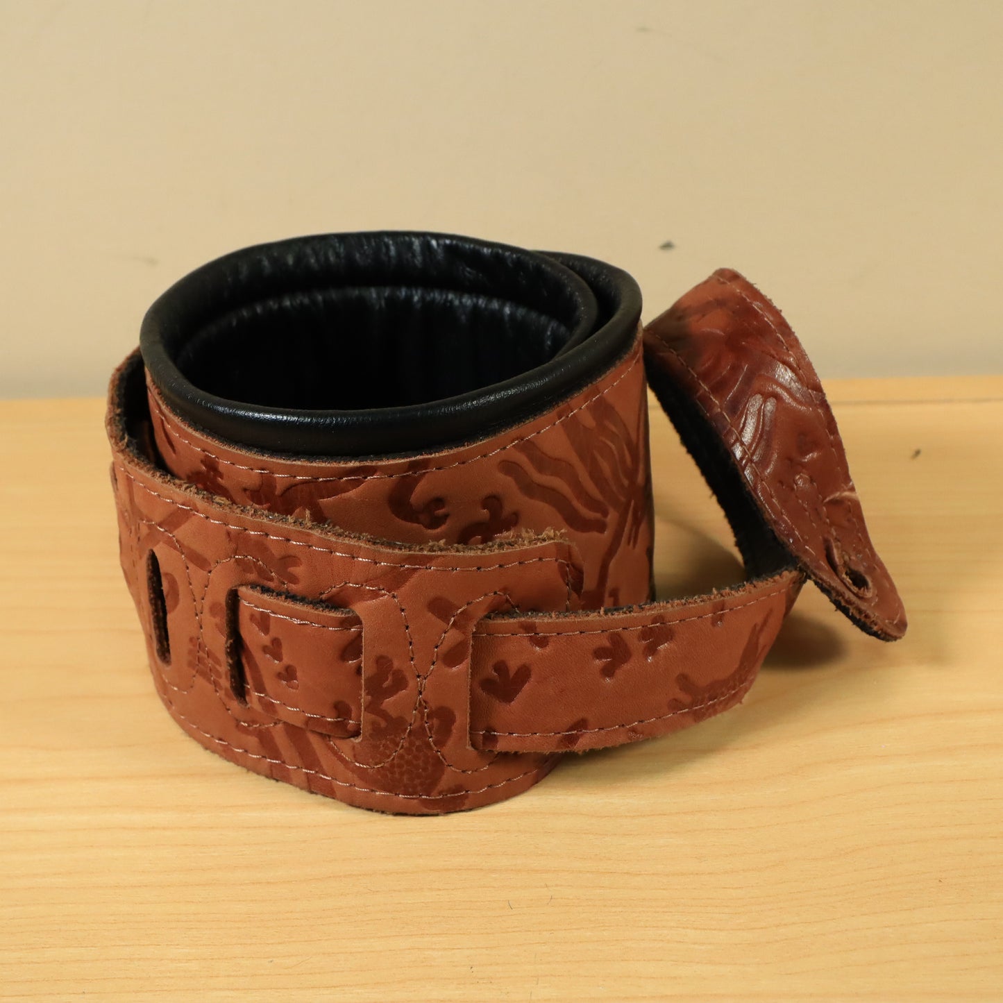 Levy's Southwestern Western Animal Leather Guitar Strap 3"