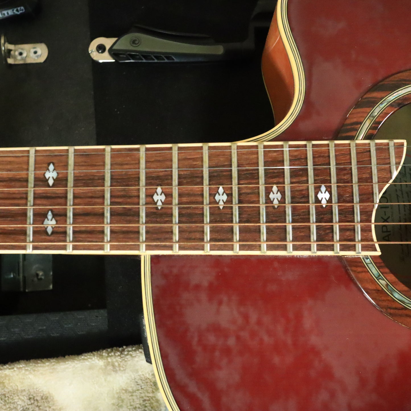 Yamaha APX-10C 3 Band EQ Built-in Electric Acoustic Guitar