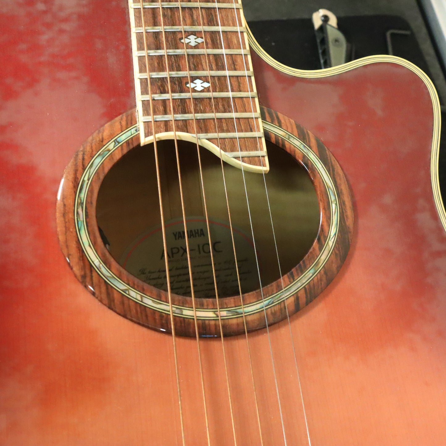 Yamaha APX-10C 3 Band EQ Built-in Electric Acoustic Guitar