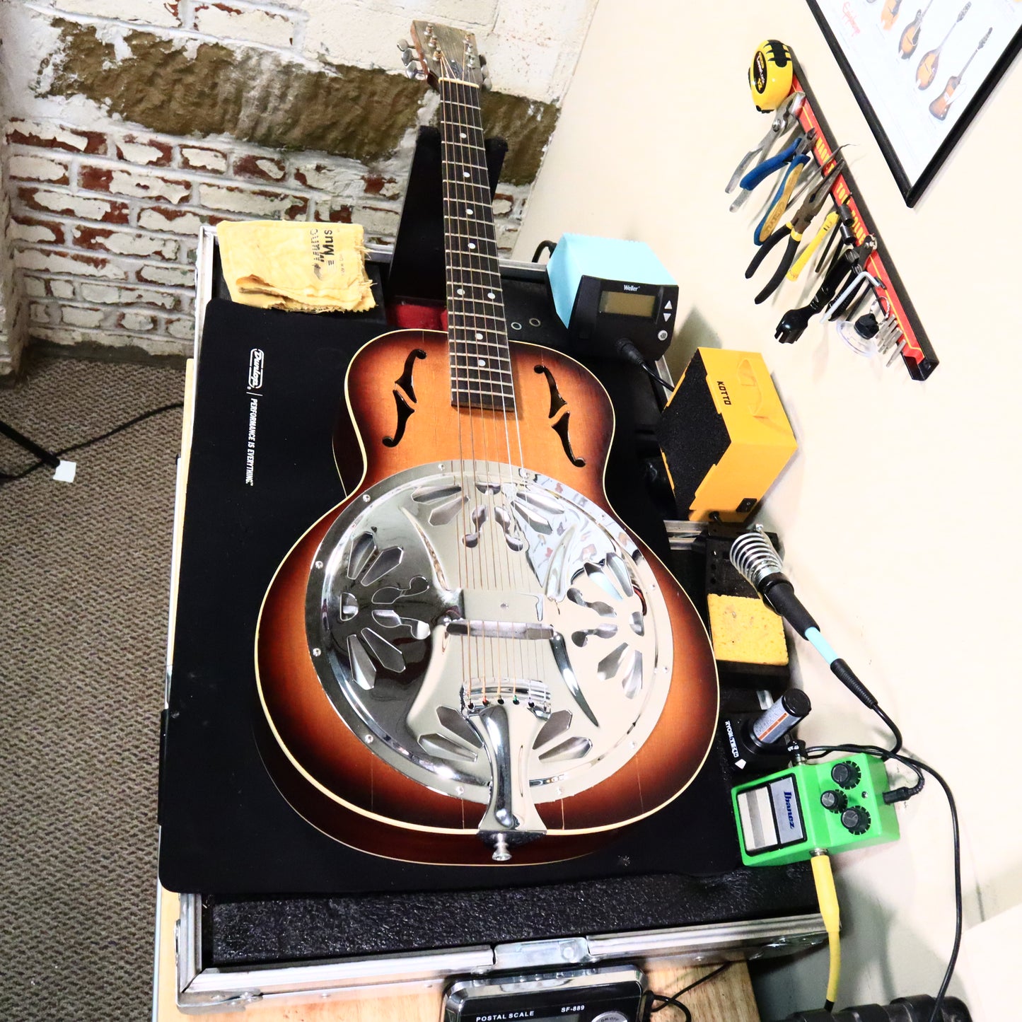 Crafters Of Tennessee Resonator TN9.5 Blues Roundneck USA