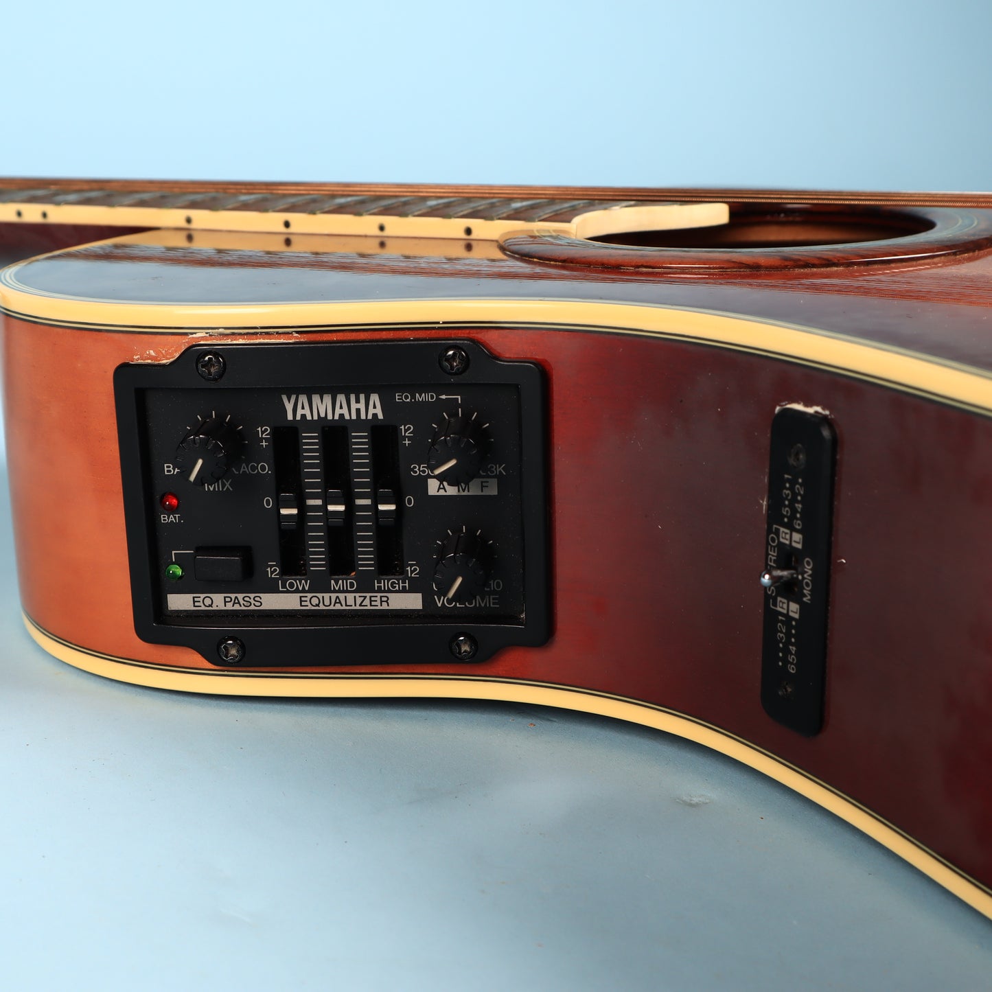 Yamaha APX-10C 3 Band EQ Built-in Electric Acoustic Guitar