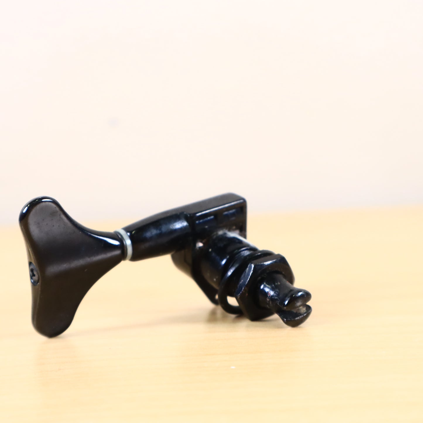 (1) Grover Bass Side Guitar Replacement Tuner Black