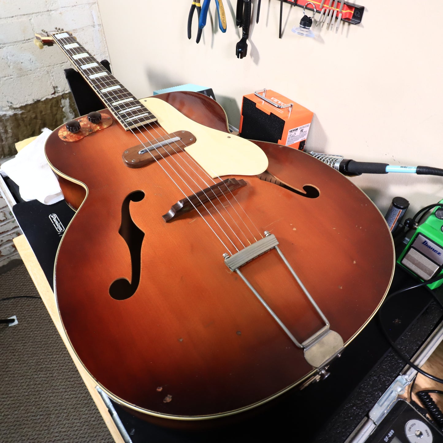 1950s Kay Sherwood Deluxe Sunburst Archtop Electric