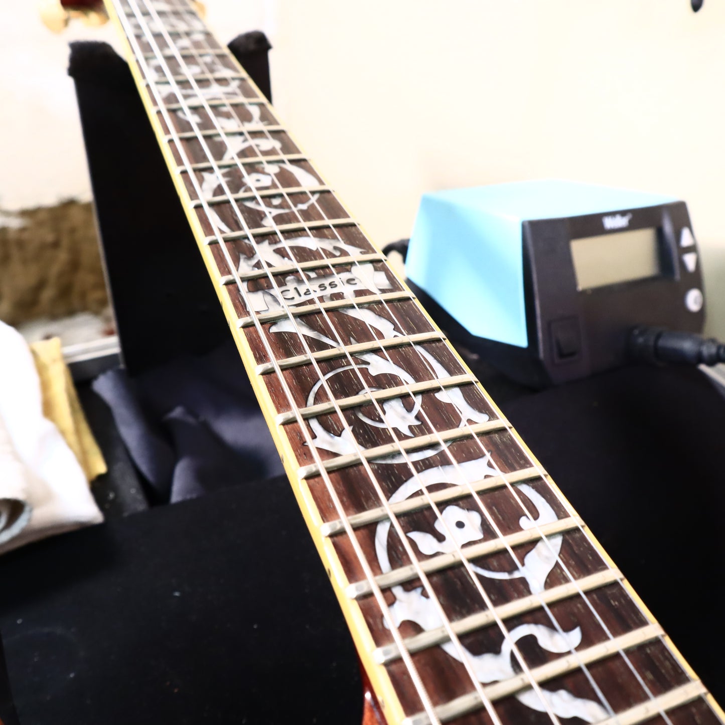 2003 Schecter C-1 Classic Diamond Vine Inlays Antique Amber