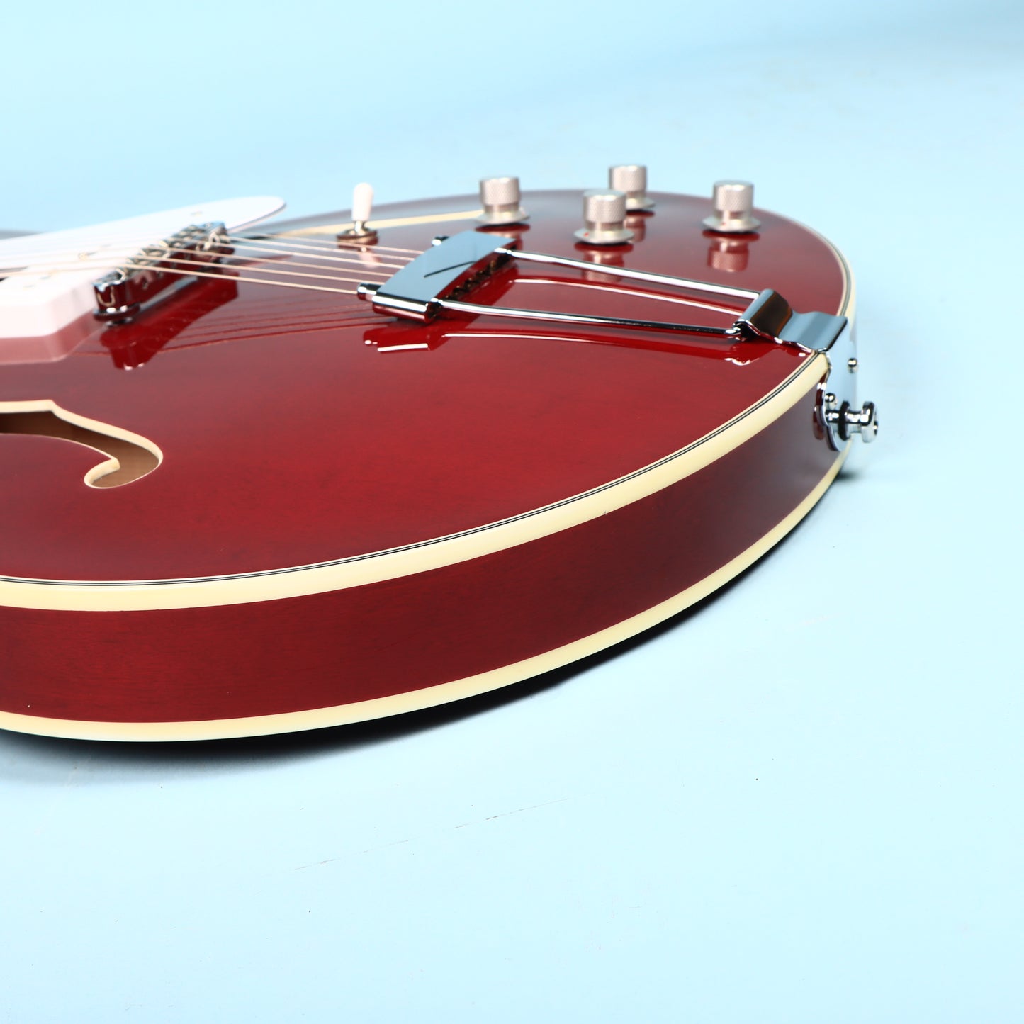 Vox Bobcat V90 Cherry Red Semi-Hollowbody Electric Guitar