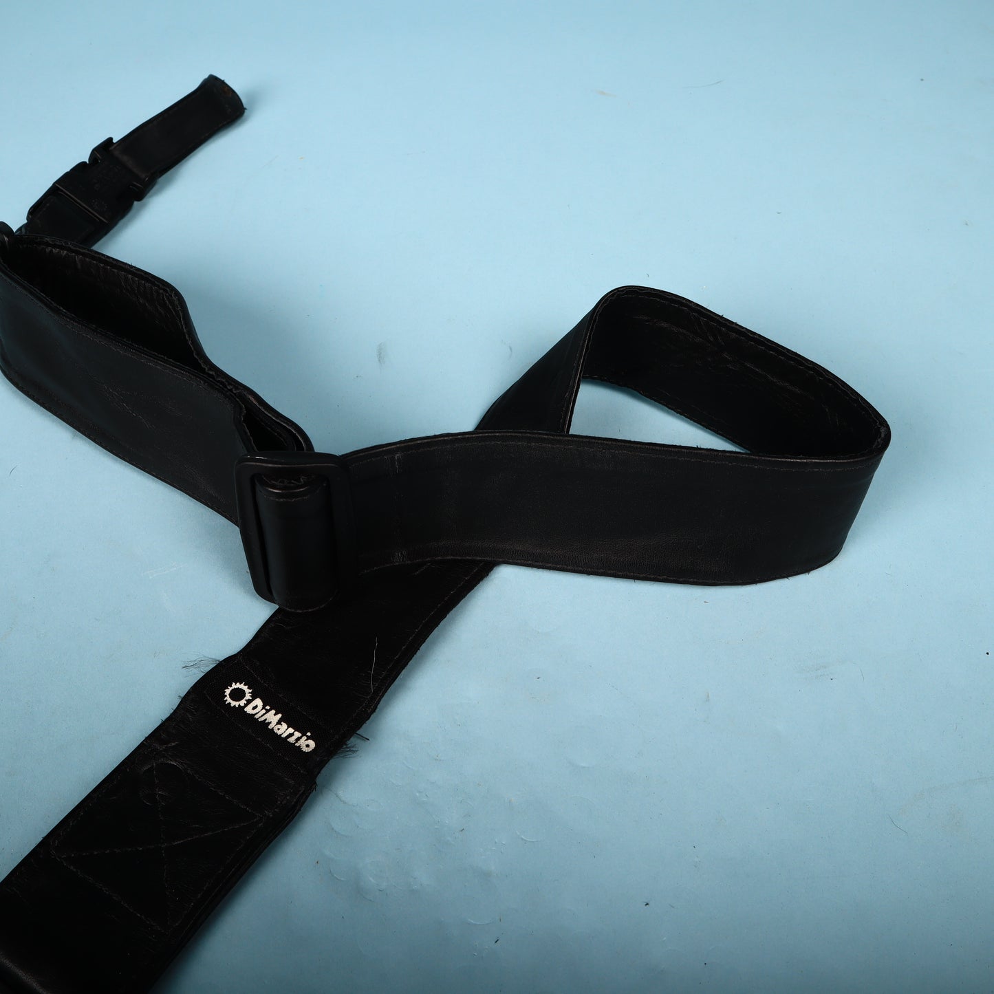 DiMarzio DD2800BK 3-Inch Nylon ClipLock Guitar Strap