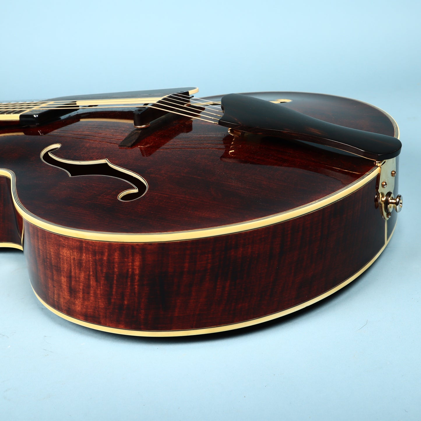 2005 Eastman AR805CE Classic Archtop Guitar