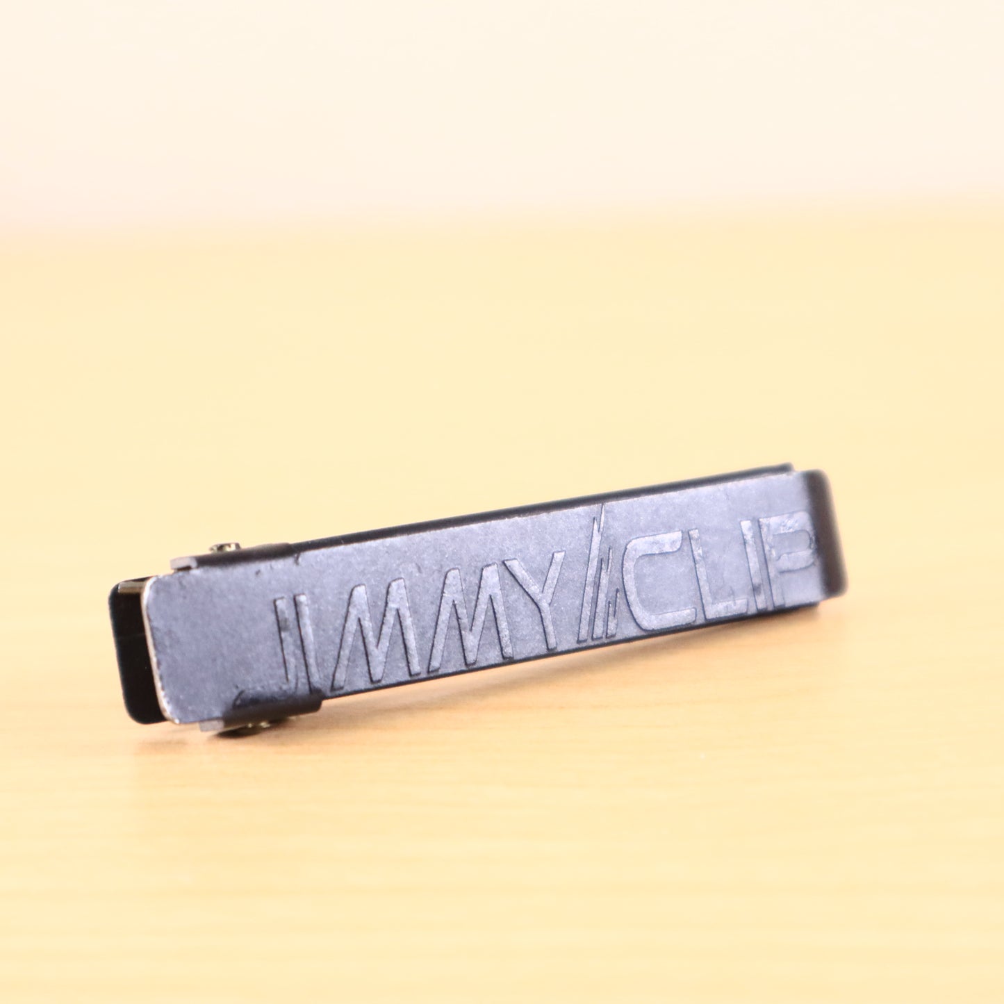 Black Jimmy Clip for Electric Guitar