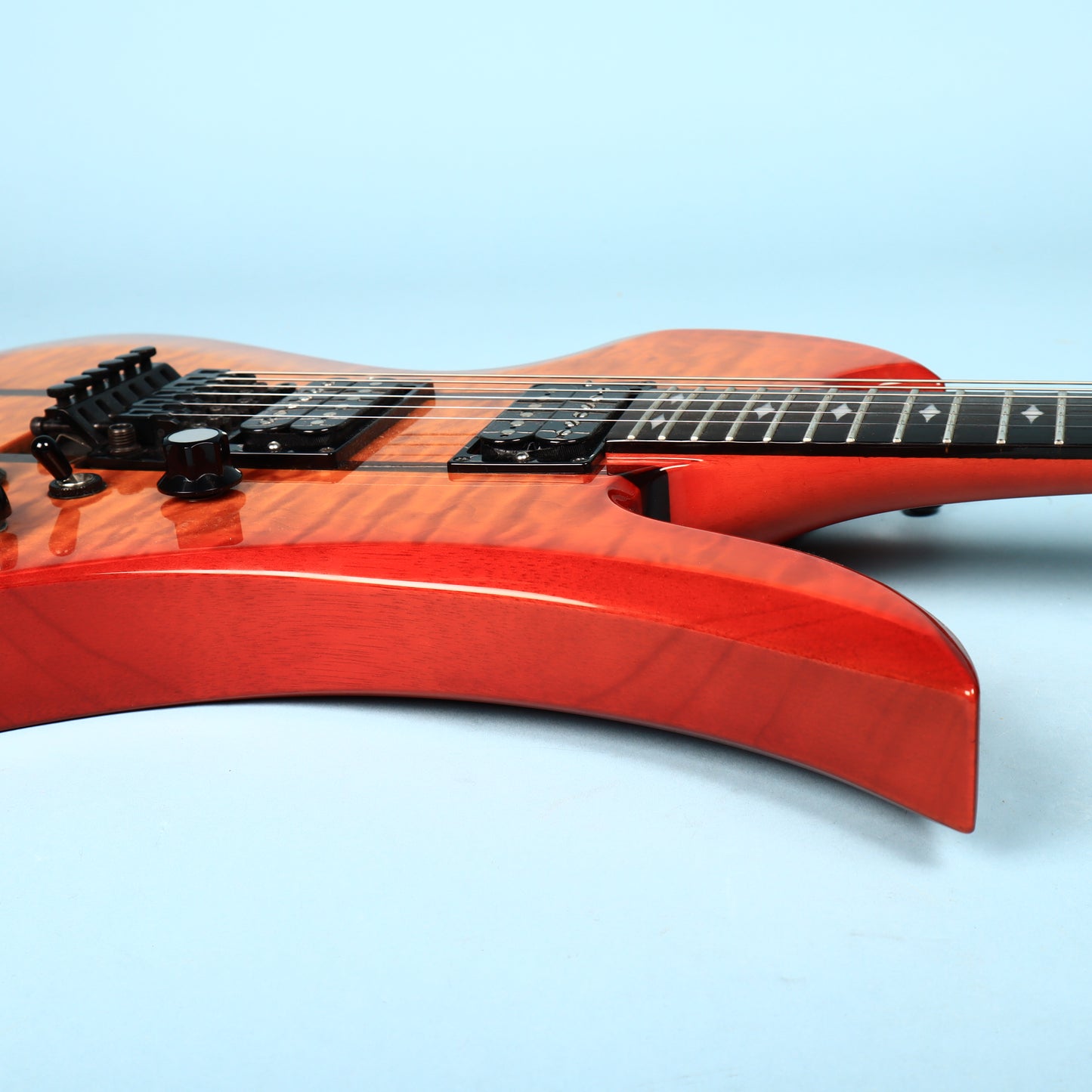 2008 B.C. Rich Mockingbird ST Floyd Rose Electric Guitar Honey Burst