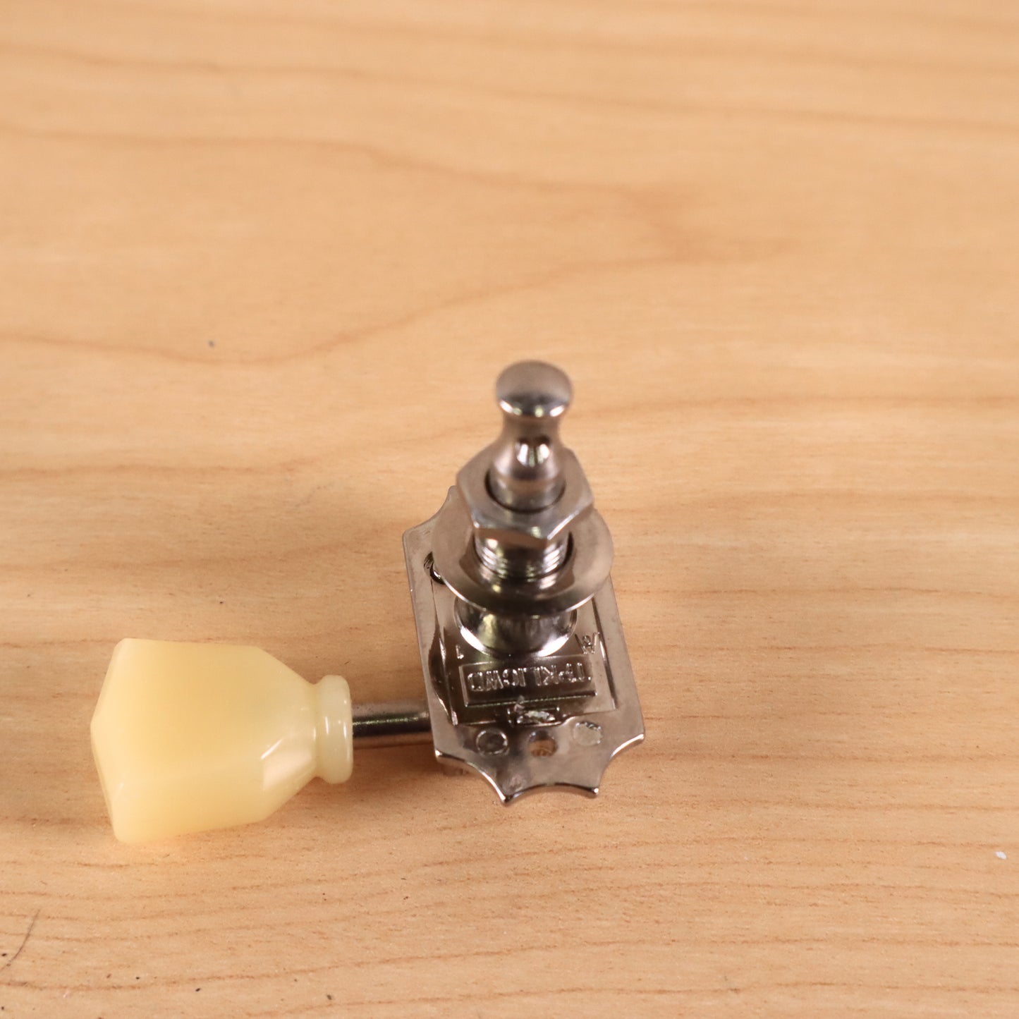 (1) Kluson Deluxe Guitar Tuning Machine Treble