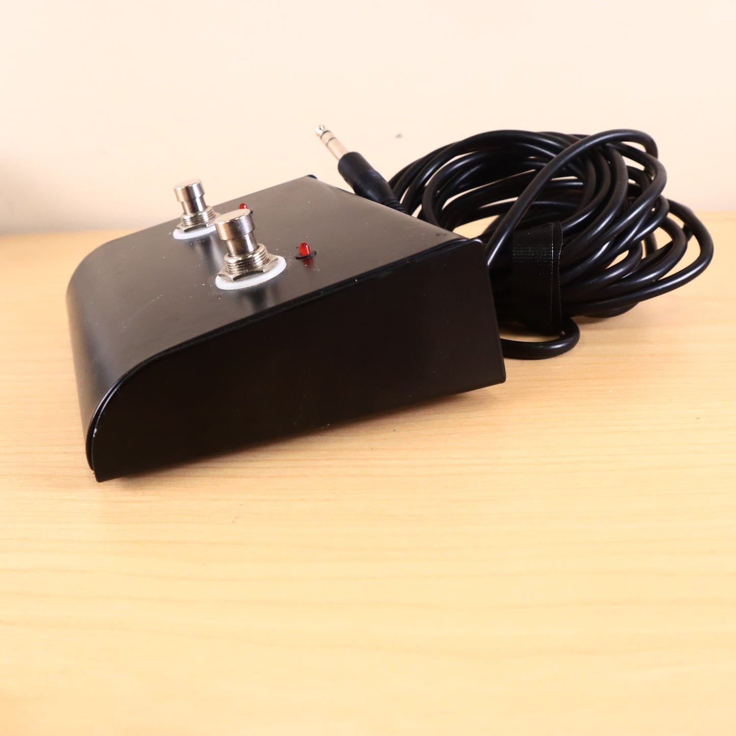 2-Button Guitar Amplifier Footswitch for Marshall, Quilter
