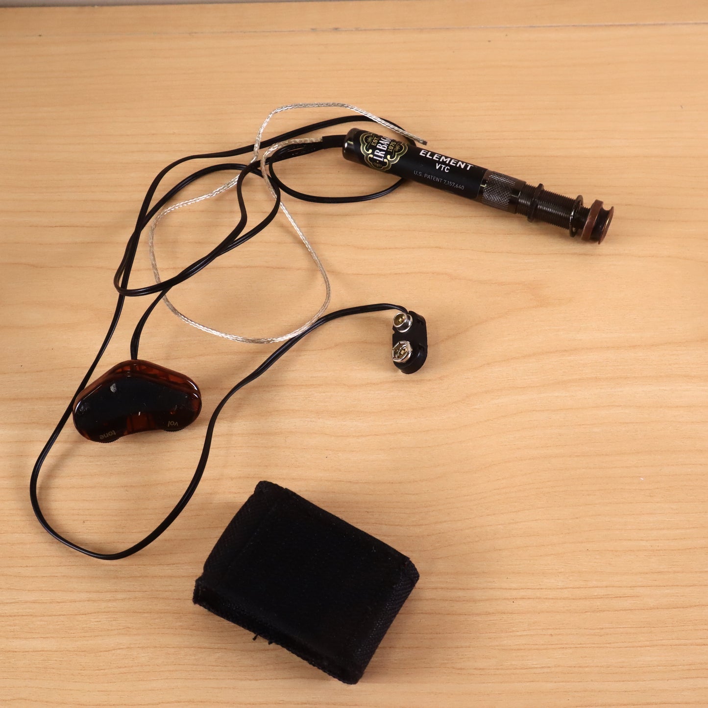 LR Baggs Element Active System Guitar Undersaddle Pickup EAS-VTC Volume Tone