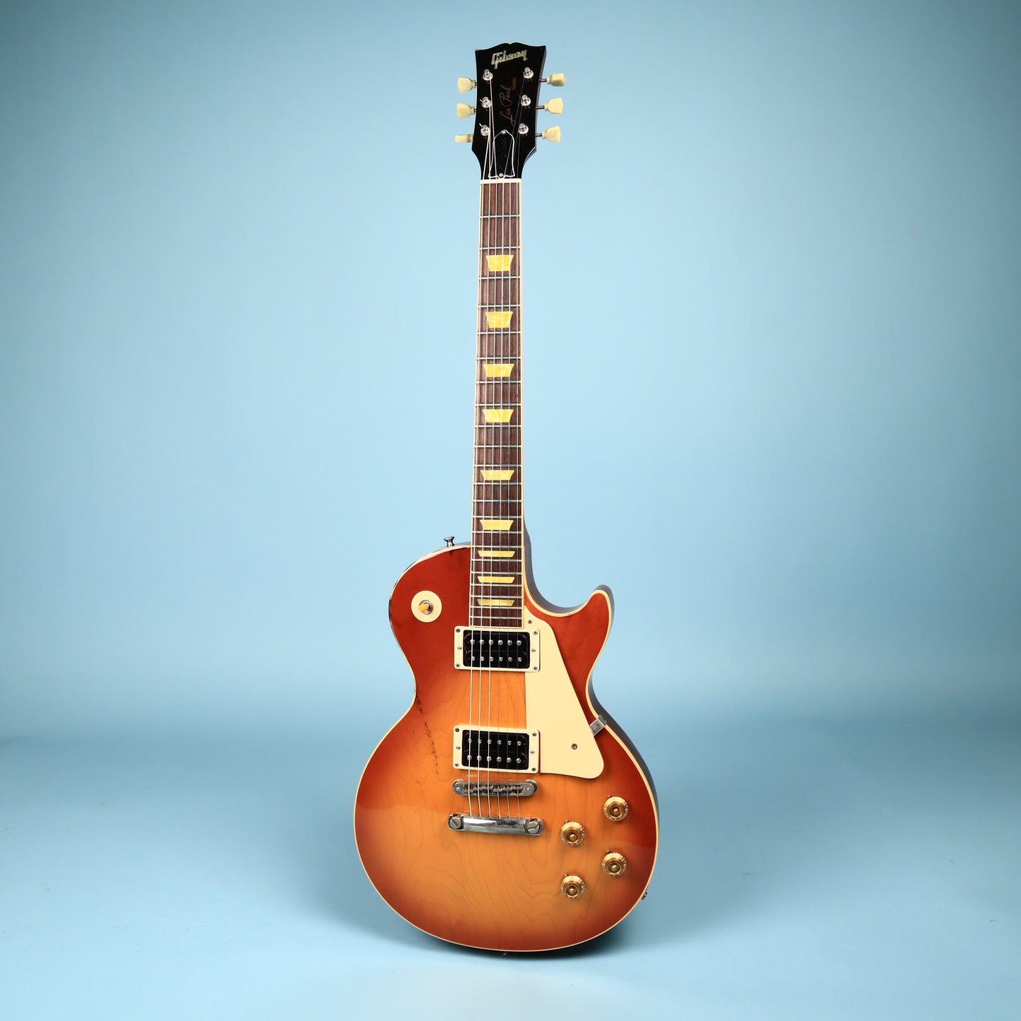 2004 Gibson Les Paul Classic Electric Guitar Honey Burst