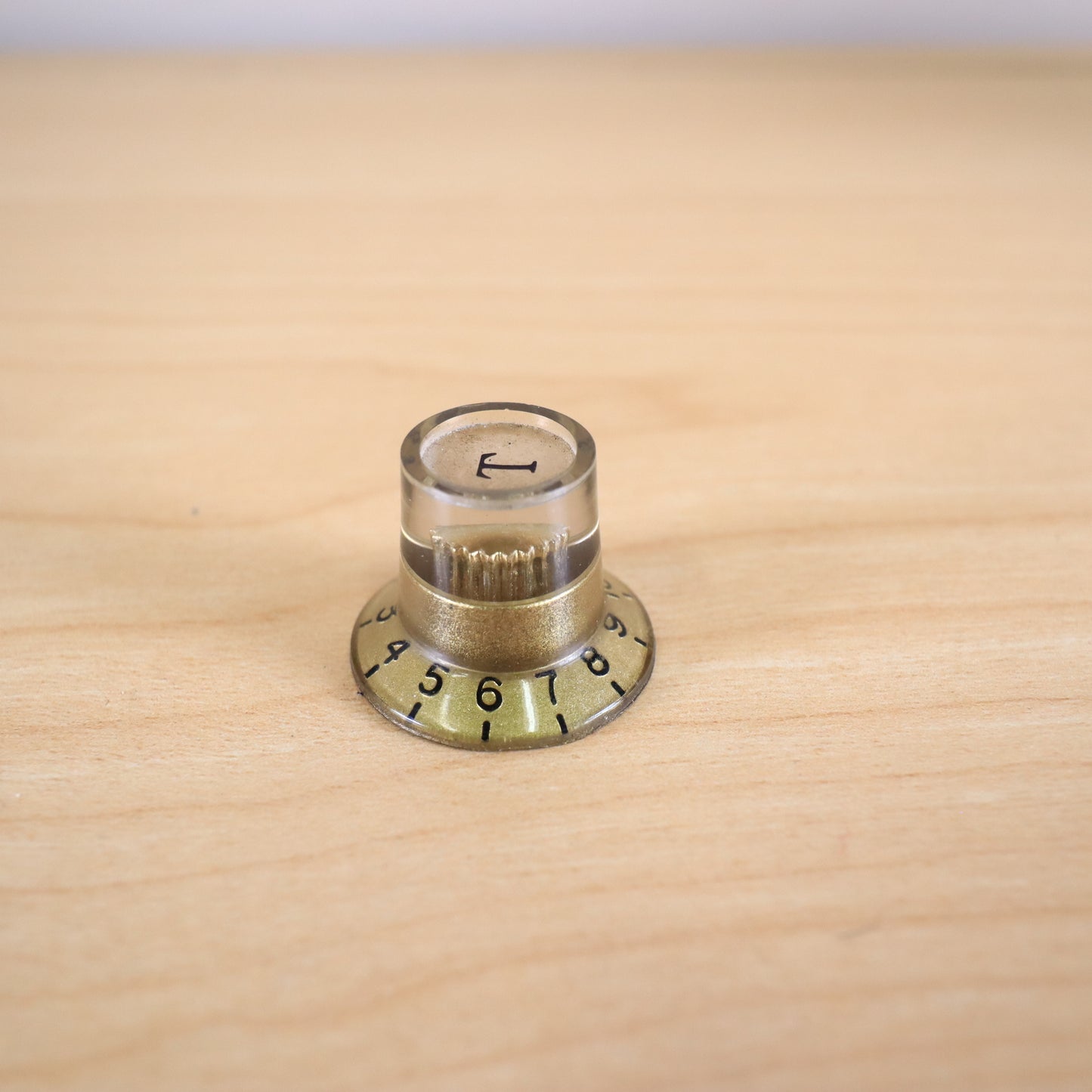 1960's Univox Teisco Guyatone Conrad - Single Gold Tone Guitar Knob