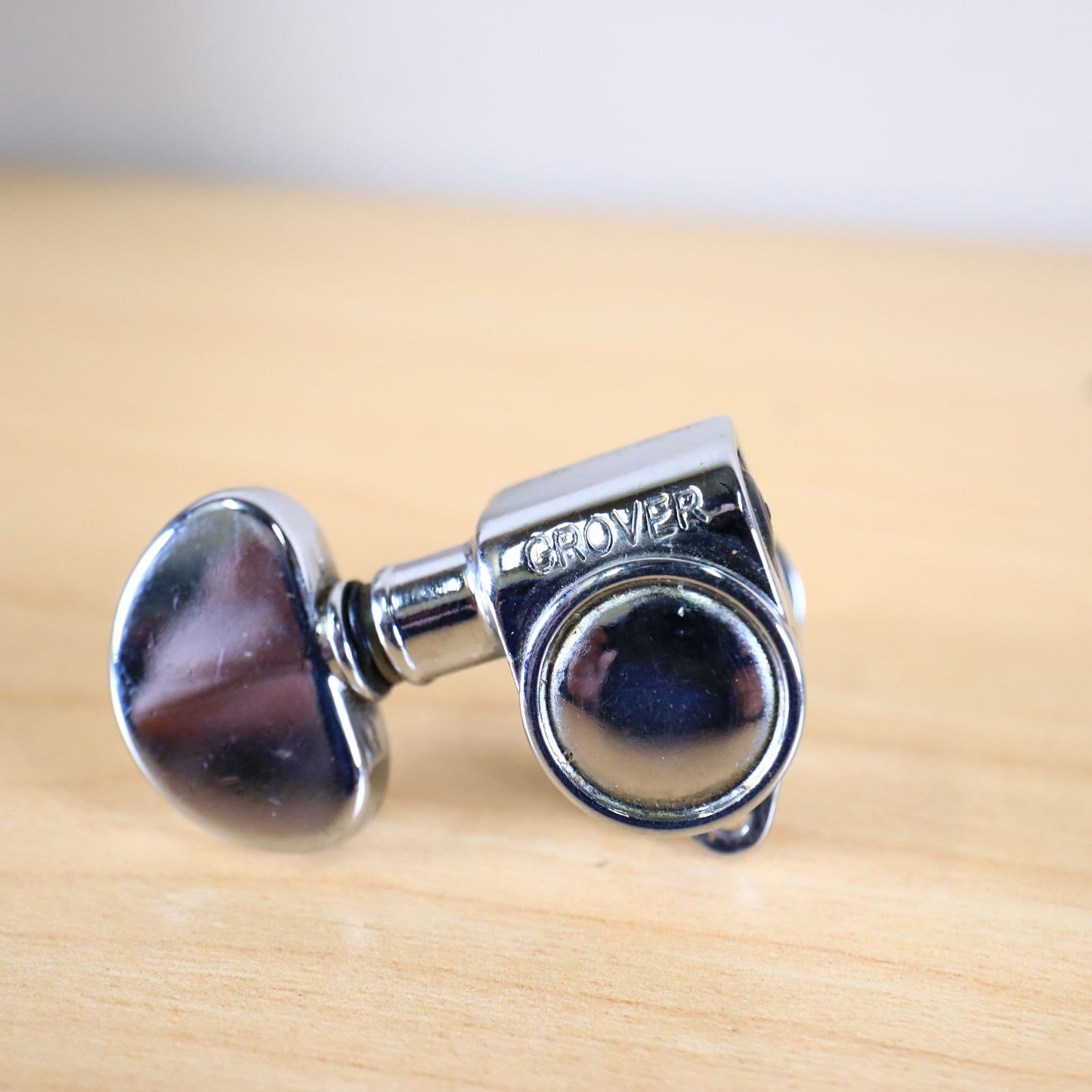 (1) Grover Rotomatic Tuning Peg Treble Side