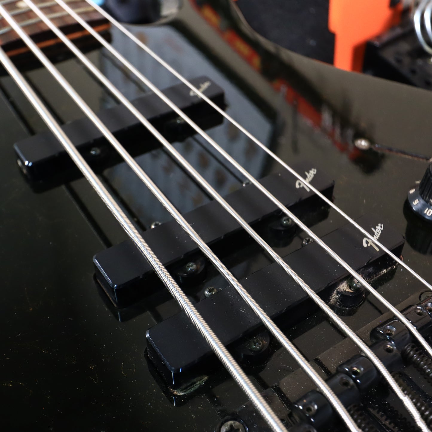 1991 Fender HM Bass Blackstone Black Fleck Finish V 5 String