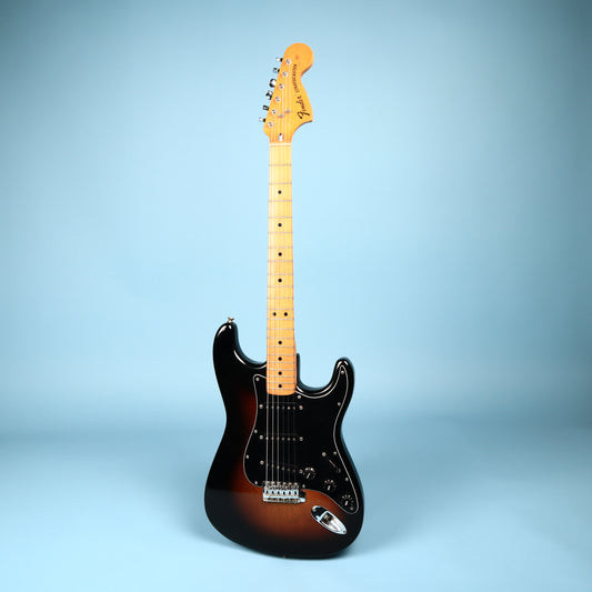 Guitarra Eléctrica Fender Stratocaster Sunburst de 1974 (Repintada)