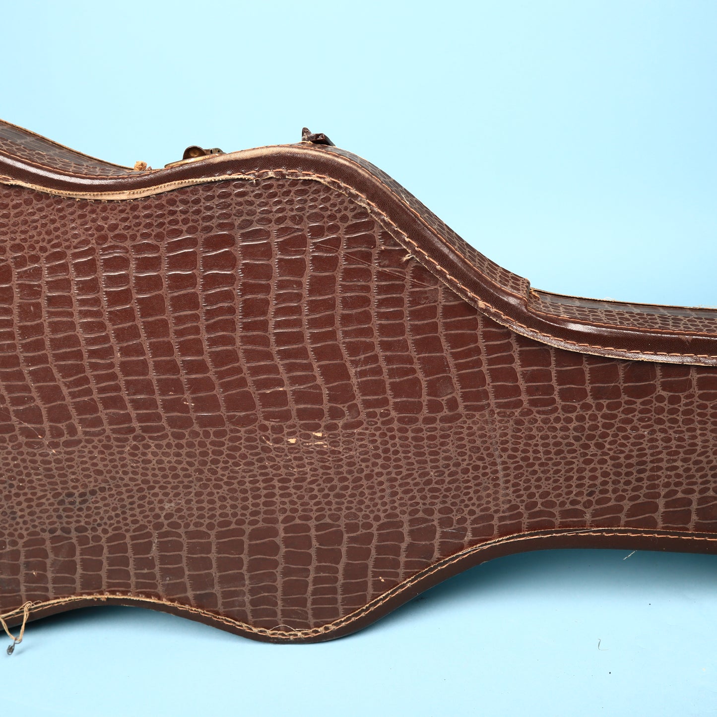 Vintage Silvertone (Kay) 1413L Alligator Chipboard Case