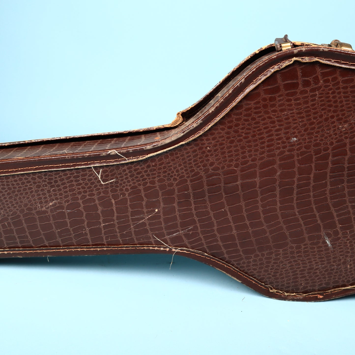 Vintage Silvertone (Kay) 1413L Alligator Chipboard Case