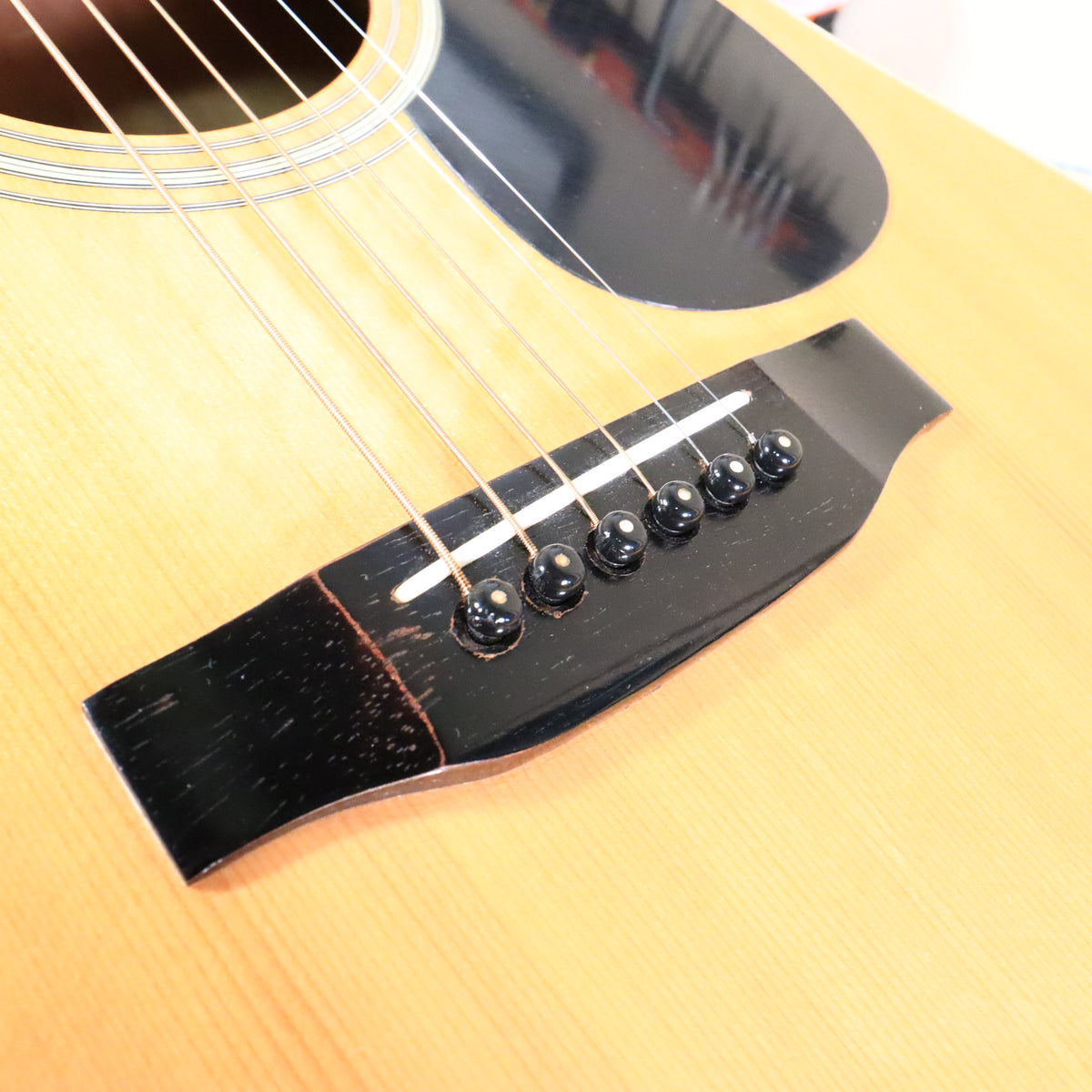 Guitarra acústica vintage Alvarez 5220 de los 90