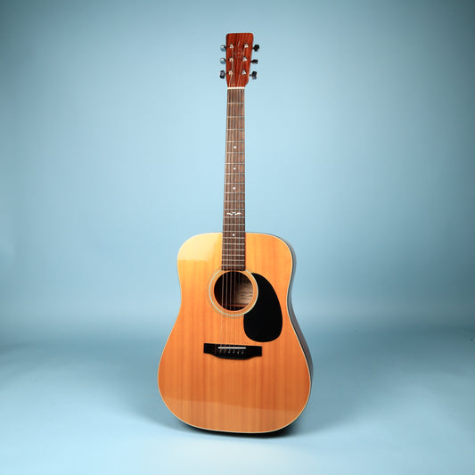 Guitarra acústica vintage Alvarez 5220 de los 90