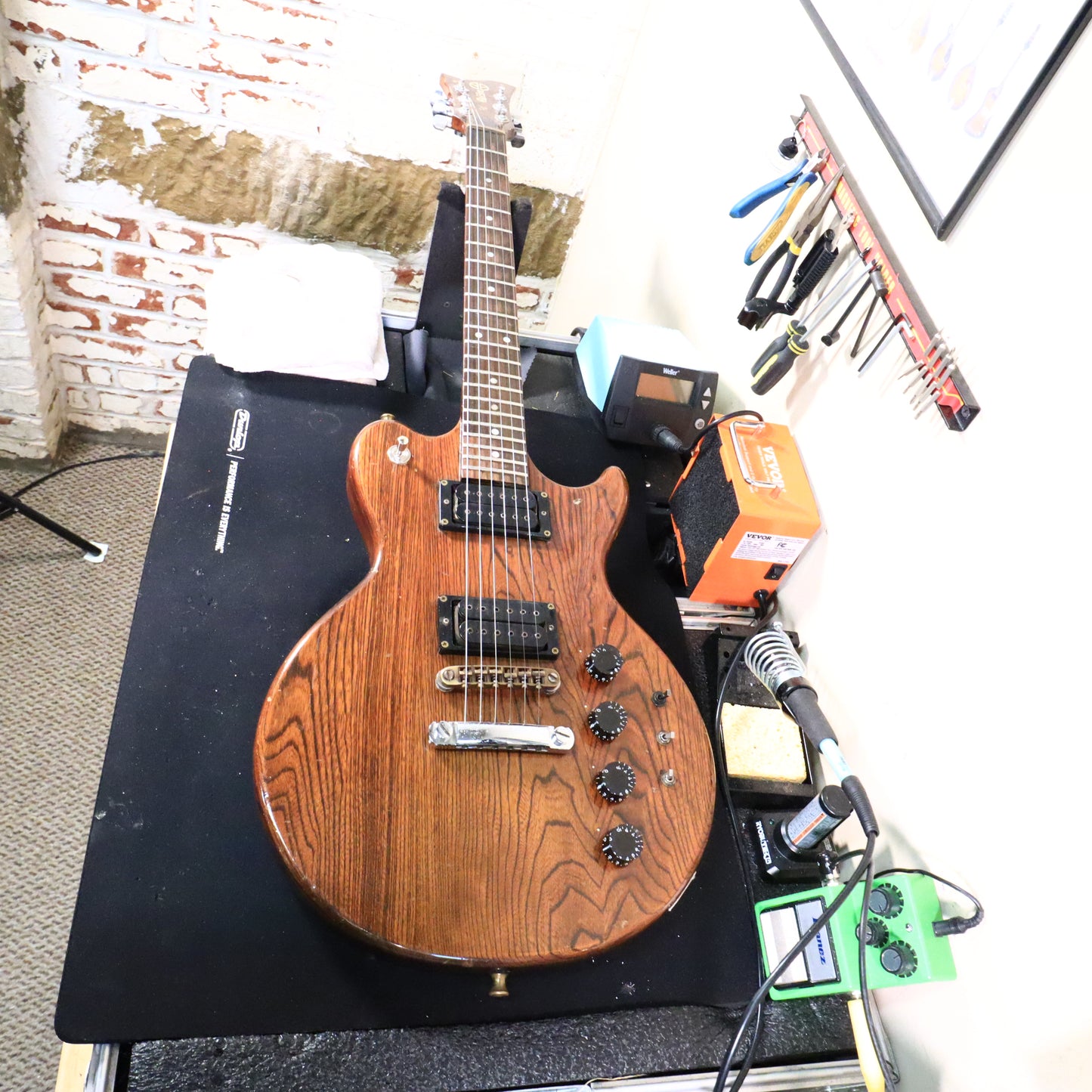 Electra MPC X960 Set Neck Walnut Stain Ash Body Electric Guitar