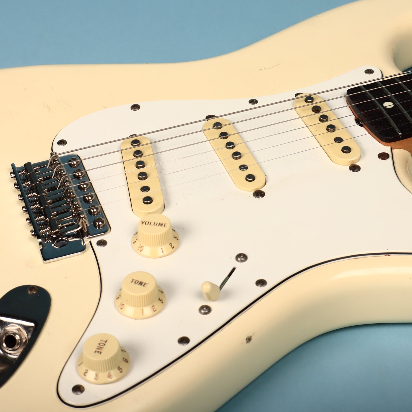 1986 Squier White Japan Stratocaster Electric Guitar