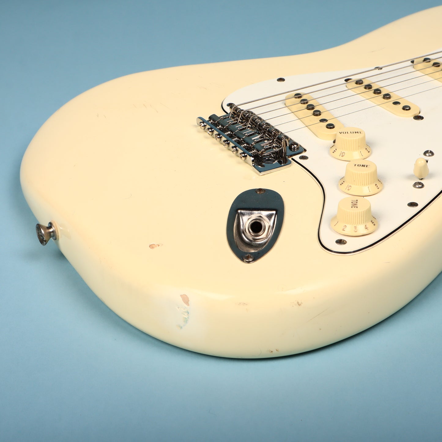 1986 Squier White Japan Stratocaster Electric Guitar