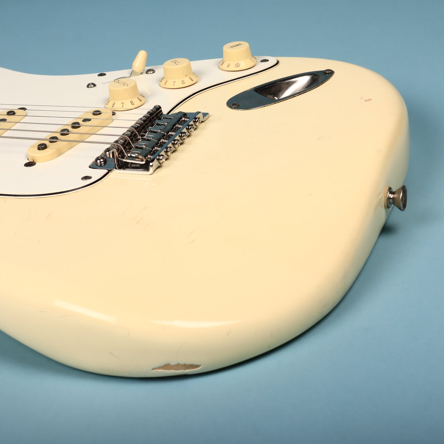 1986 Squier White Japan Stratocaster Electric Guitar