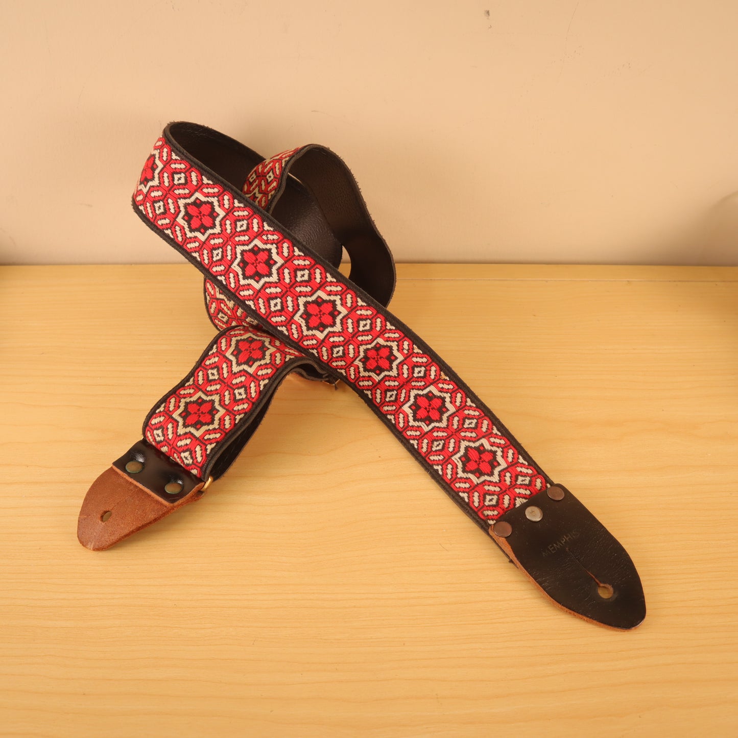 Vintage Memphis Guitar Strap Absolutely Beautiful Pattern '60s '70s