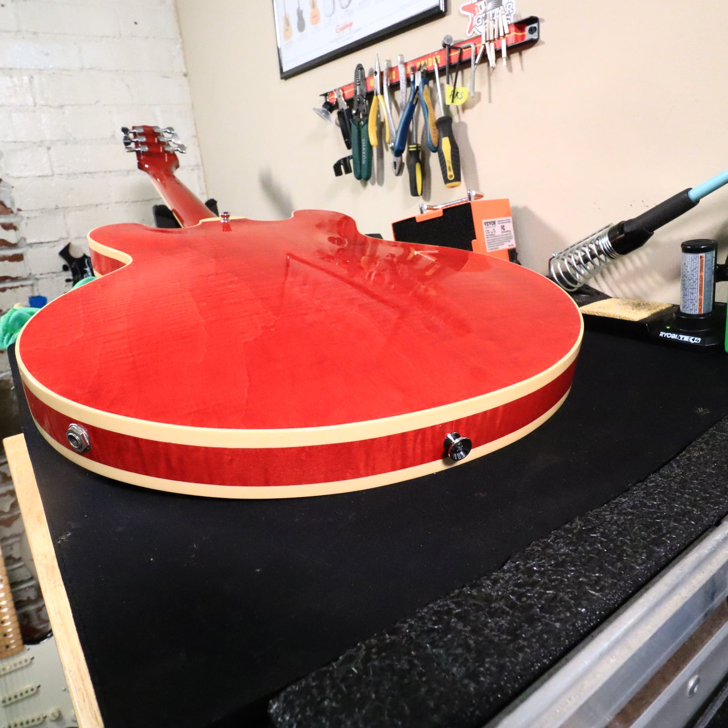 2004 Heritage H-535 Semi Hollowbody Trans Cherry Electric Guitar