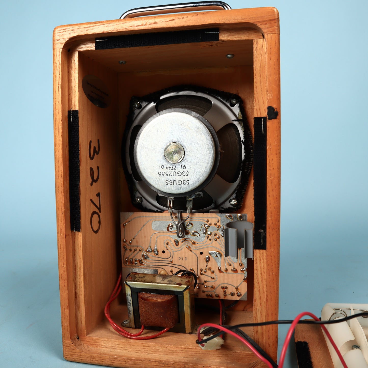1974 Dwarf Portable Guitar Amp Vintage Solid Oak AC & Battery Powered Amplifier