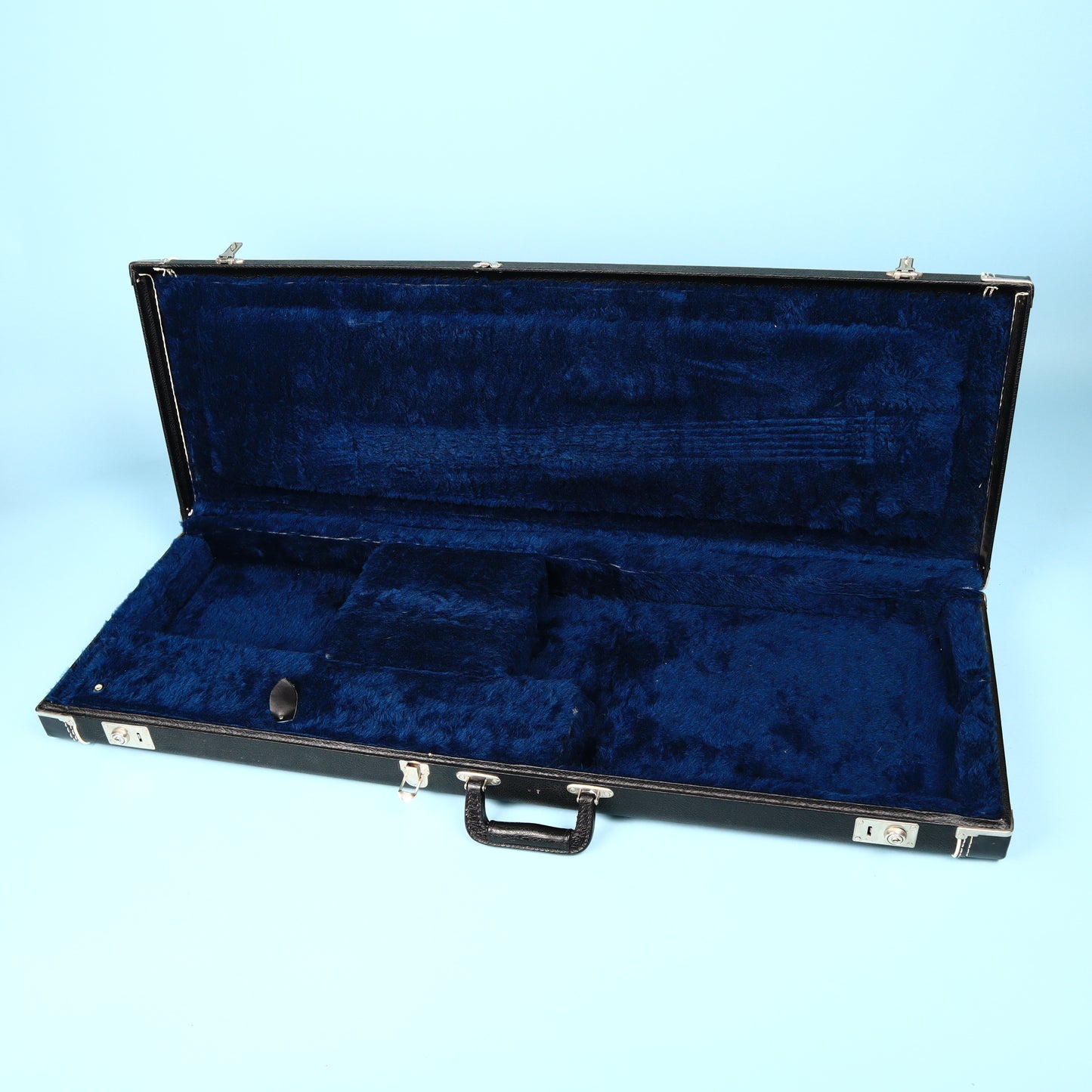 1980s Rickenbacker 620 Hardshell Case Blue Interior