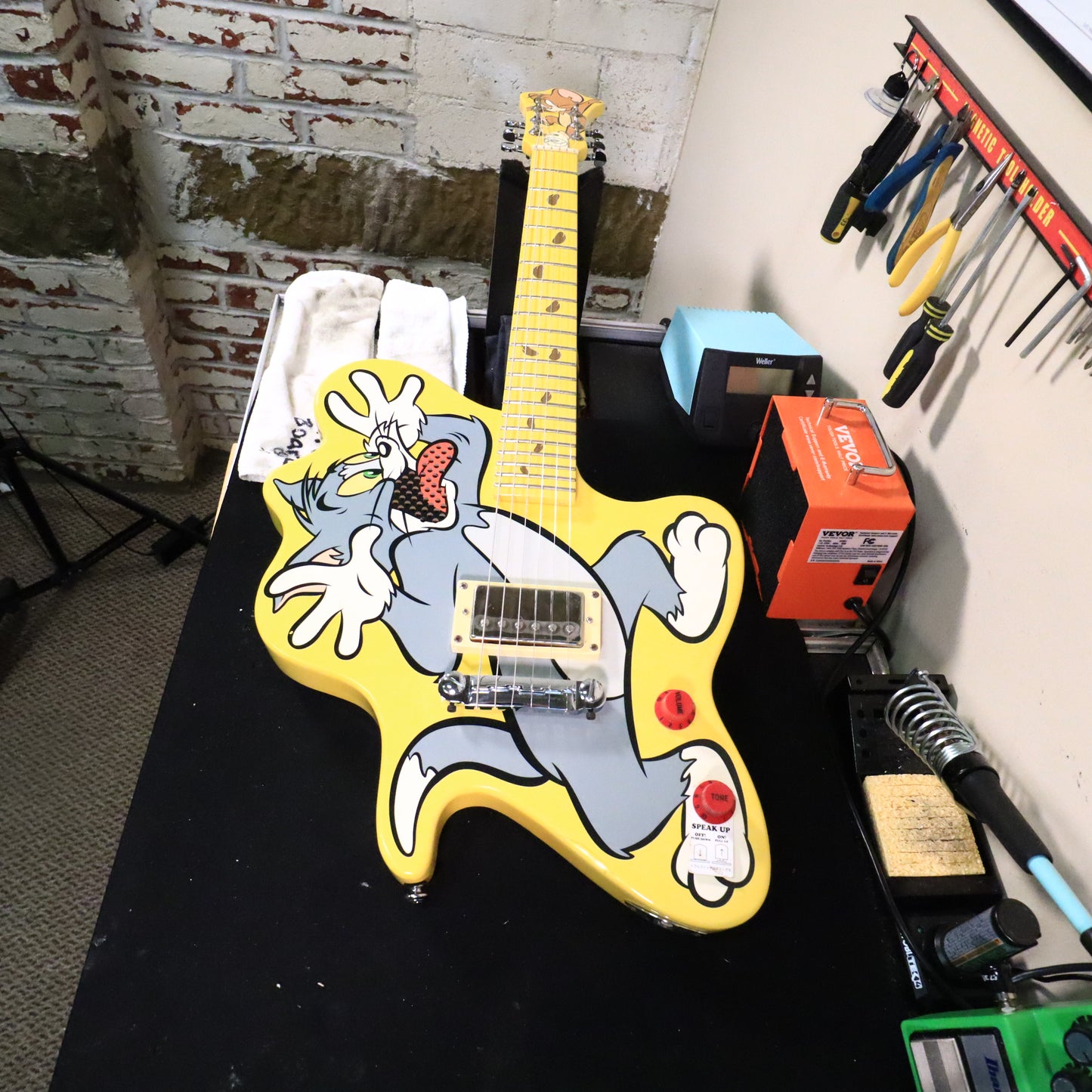 ESP Tom and Jerry Built in Speaker Short Scale Electric Guitar