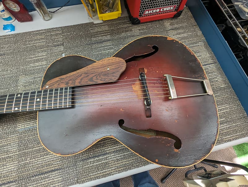 Epiphone Byron 1950s Archtop Acoustic - Burst
