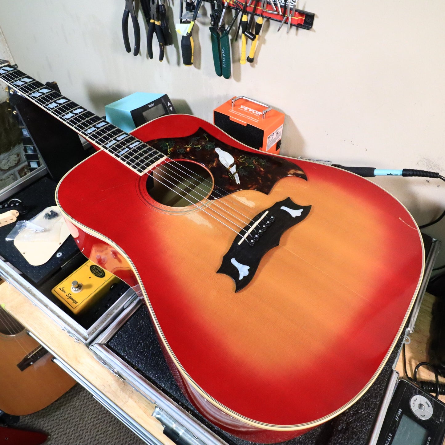 1977 Gibson Dove Custom Cherry Sunburst Acoustic Electric