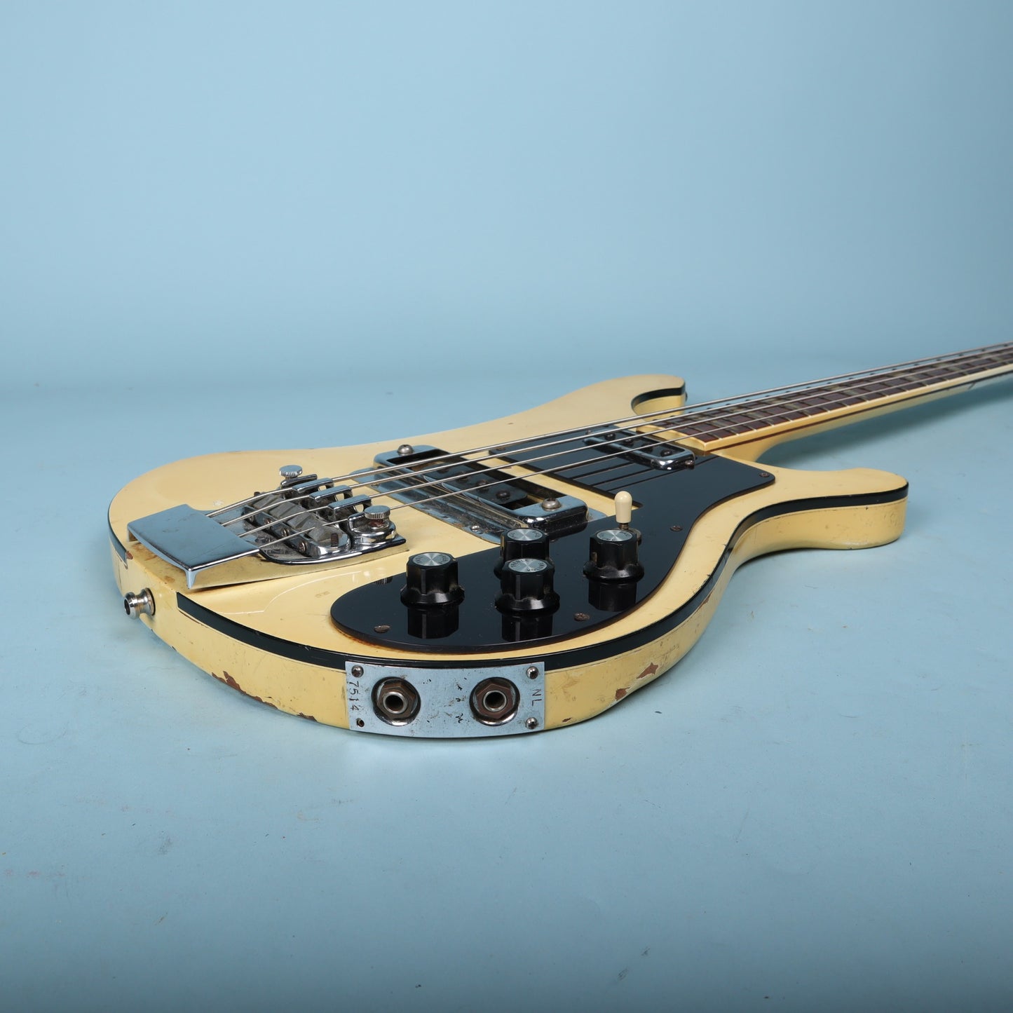 Rickenbacker 4001 Bass Guitar White 1974 Road Worn