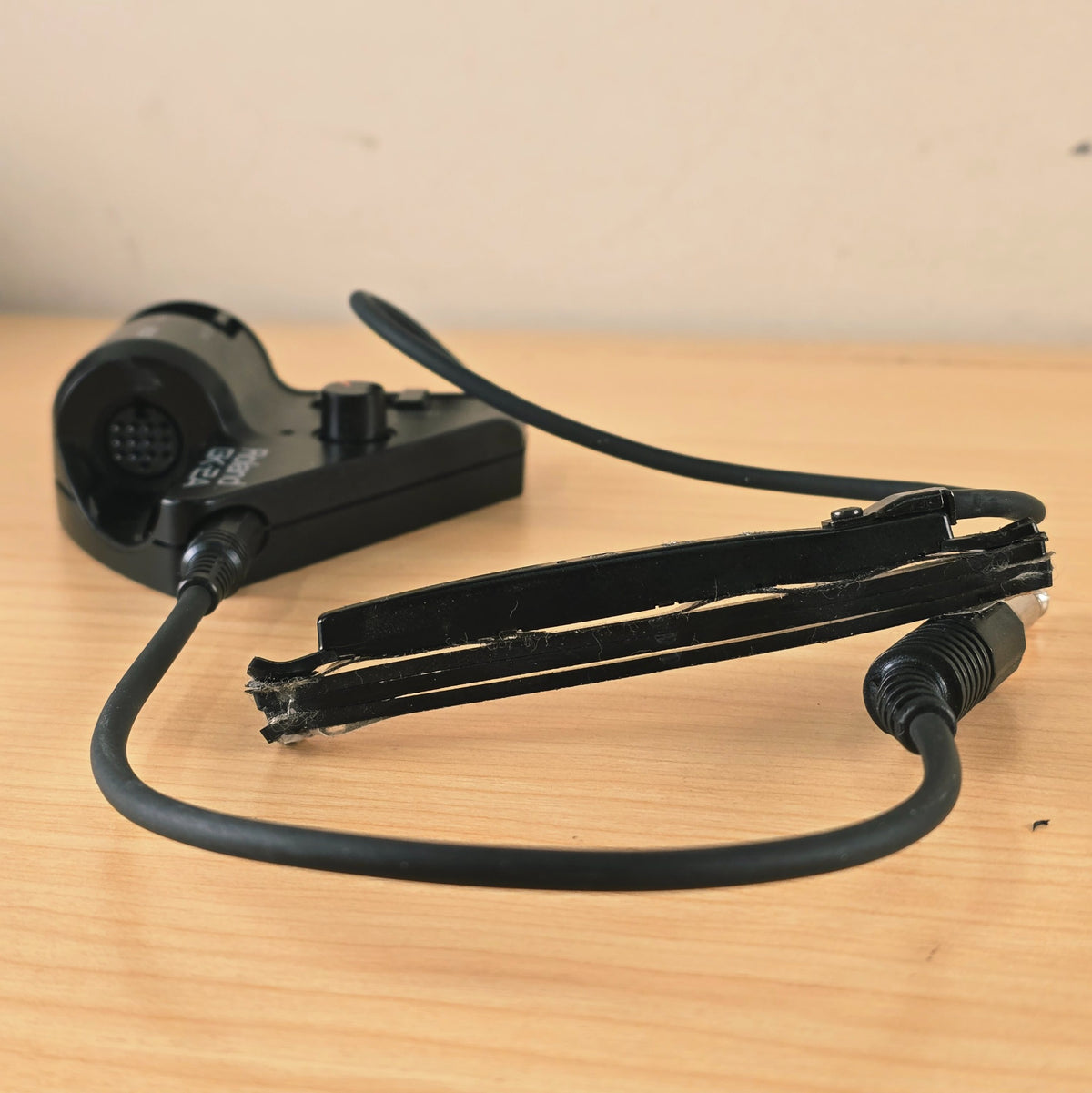 Alternate angle of Roland GK-2A pickup system components.