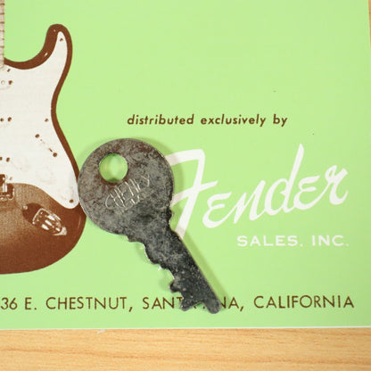 Vintage Cheney ENGLAND #30 Guitar Hardshell Fender Case Luggage Key