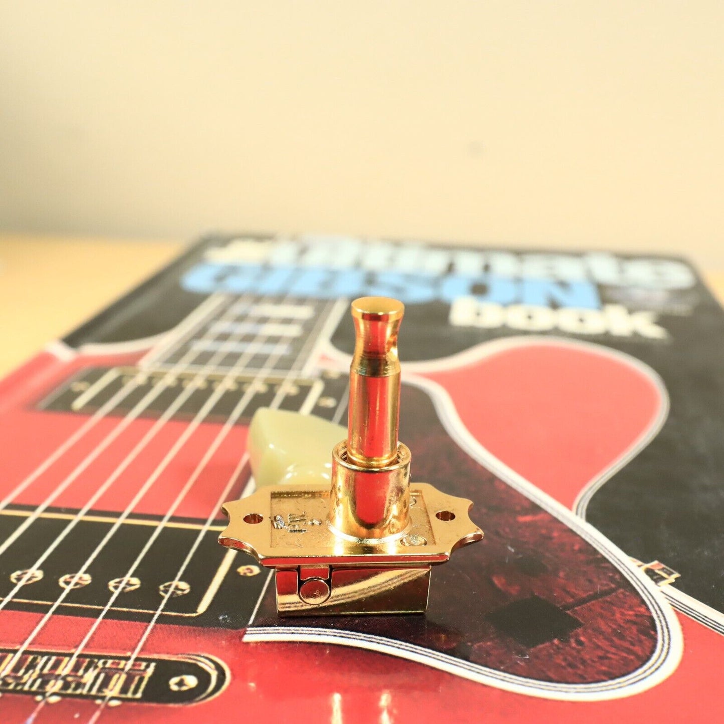 (1) Gibson Deluxe Tuner GOLD Treble Side SG Studio Les Paul Standard Custom