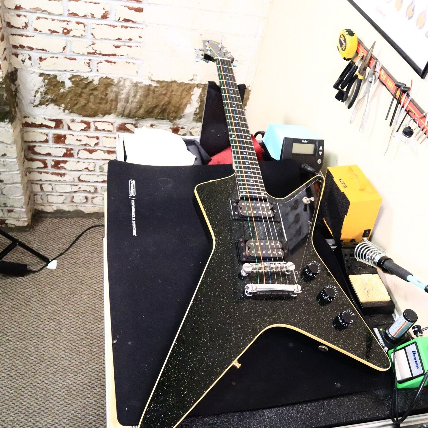 1982 Guild Nova X-82 Black Sparkle USA American Electric Guitar