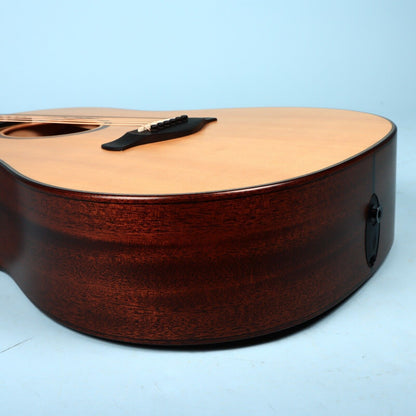 2019 Taylor Acoustic Builder's Edition 517e Guitar