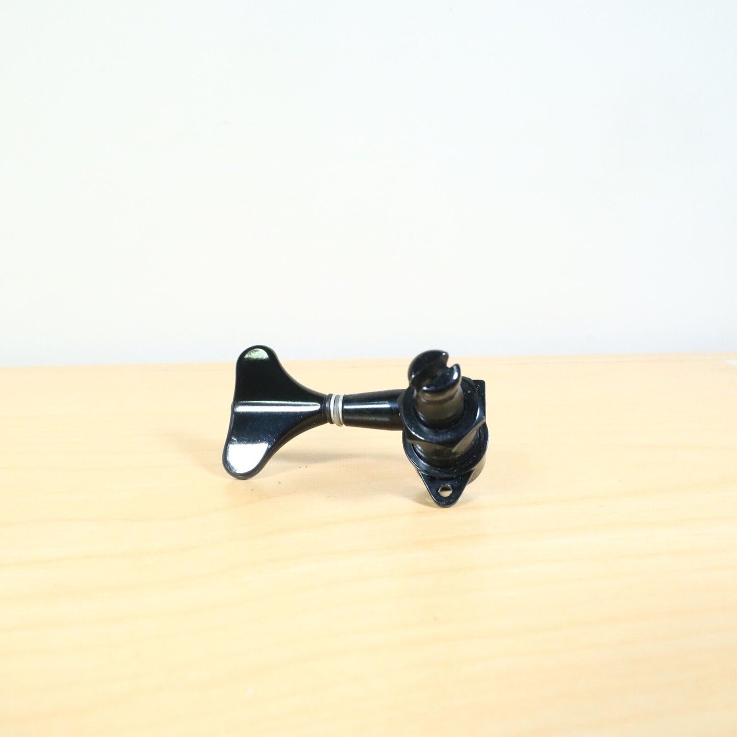 Modulus Bass Guitar Tuner MIJ  Black
