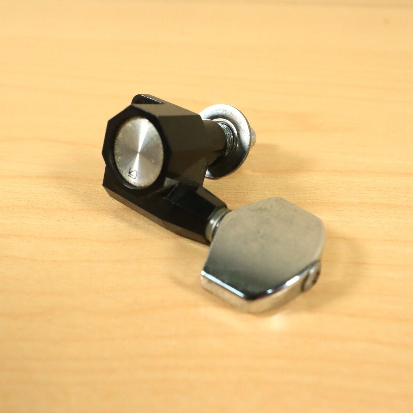 (1) 1980s Gotoh Octagon Machine Head Tuner Treble Side Japan