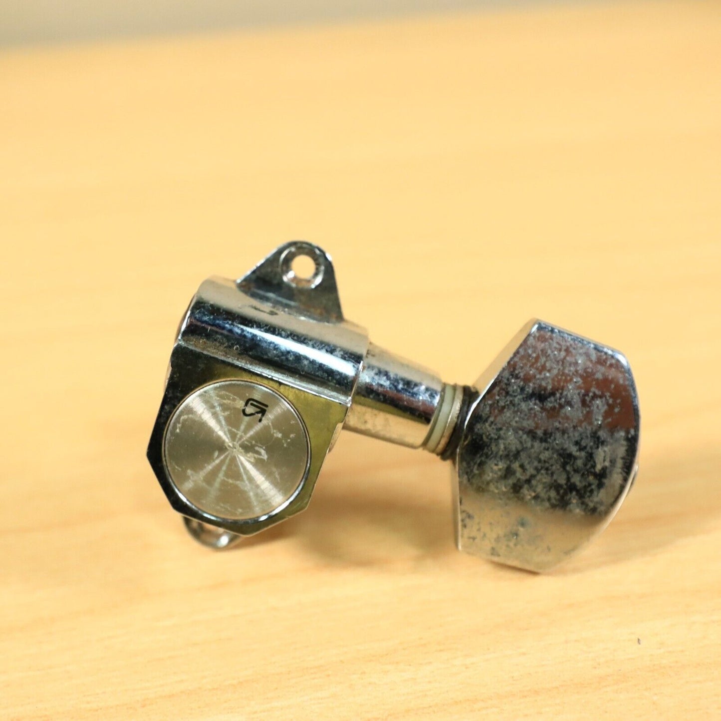 (1) Vintage 80s Gotoh Octagon Machine Head Bass Tuning Peg Tuner Takamine Japan