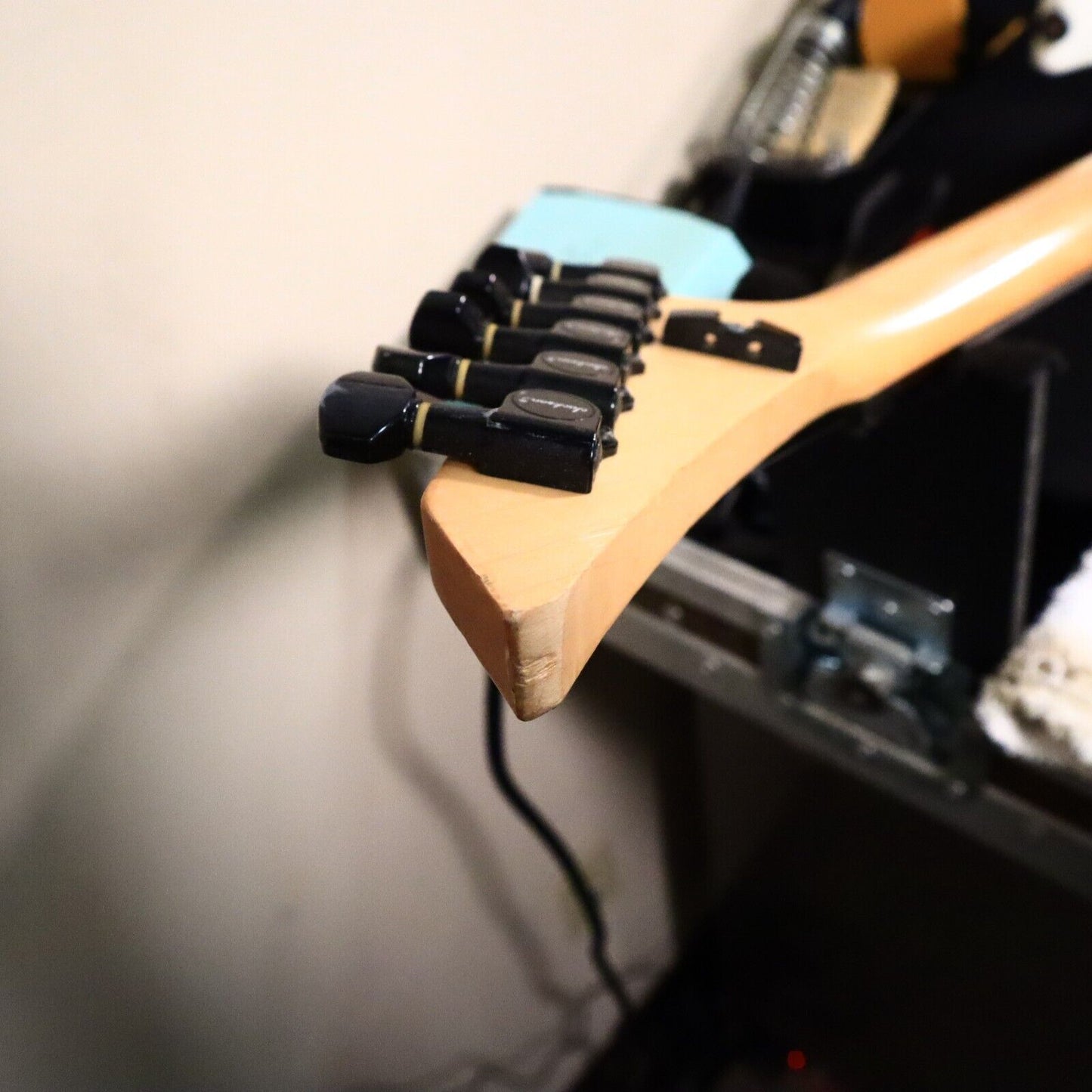 1991 Charvel MIJ Deluxe 275 - White Electric Guitar