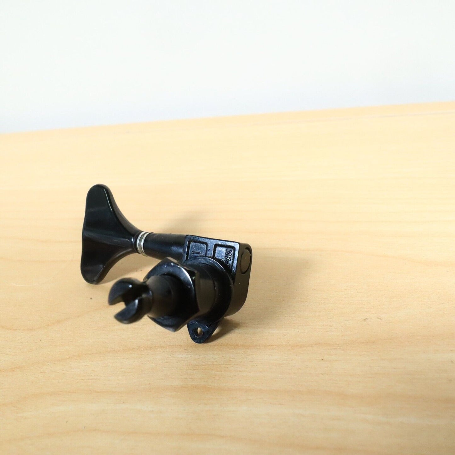 Modulus Bass Guitar Tuner MIJ  Black